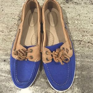 Sperry boat shoe
